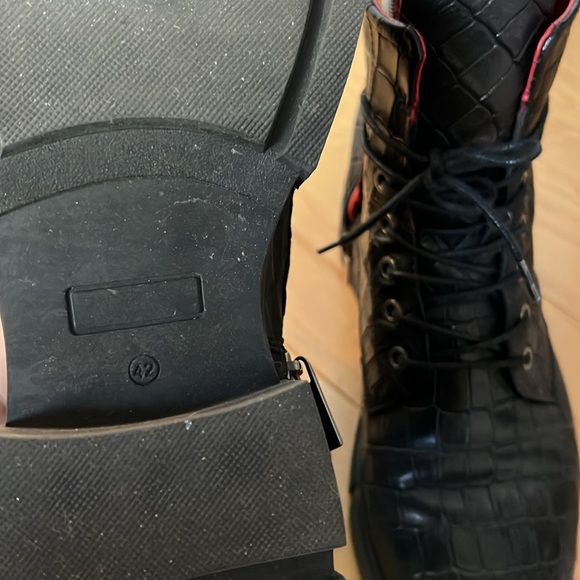 SAINT+SOFIA | Noho Boot - Black Crocodile Leather | Size 11 / 42 - Picture 4 of 5